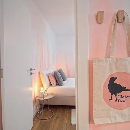 Curious Crow 3 By Homeful Homes Lisboa